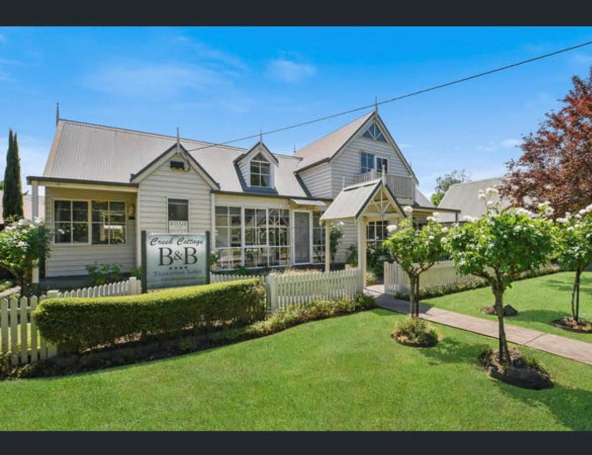 Creek Cottage Bed And Breakfast Traralgon Bagian luar foto