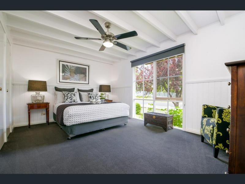 Creek Cottage Bed And Breakfast Traralgon Bagian luar foto