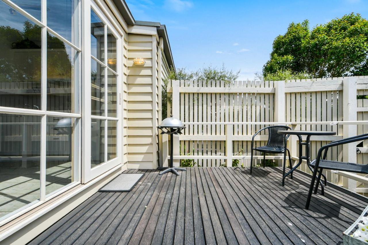 Creek Cottage Bed And Breakfast Traralgon Bagian luar foto